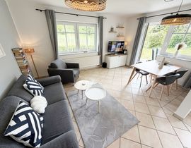 Dünenhaus Göhren Whg.01 mit 2 Terrassen Süd/Ost Dünenhaus Göhren Whg.01 mit 2 Terrassen Süd/Ost