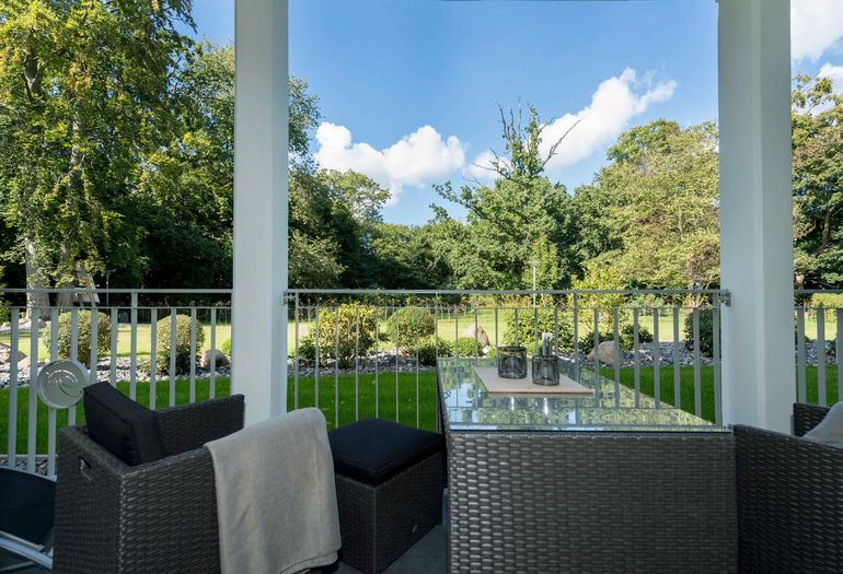 bestuhlte Terrasse in ruhiger Lage bestuhlte Terrasse in ruhiger Lage