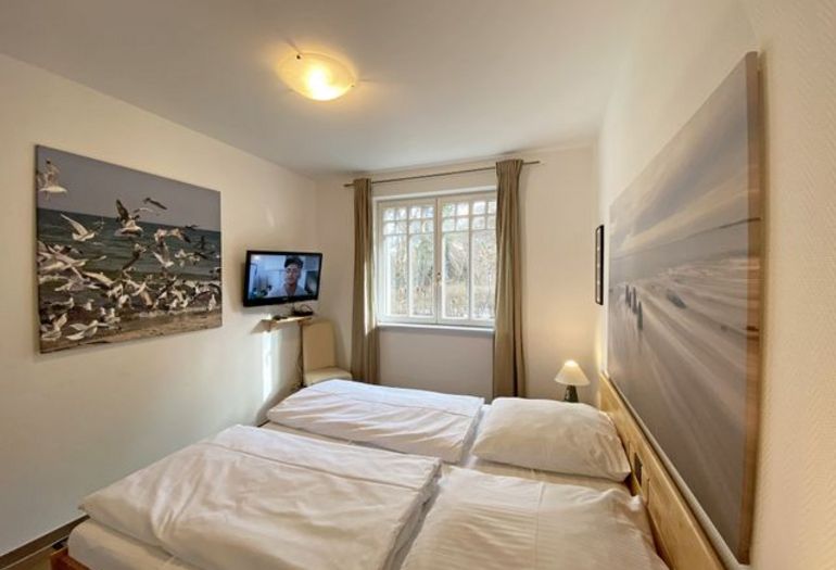 1. Schlafzimmer mit TV 1. Schlafzimmer mit TV