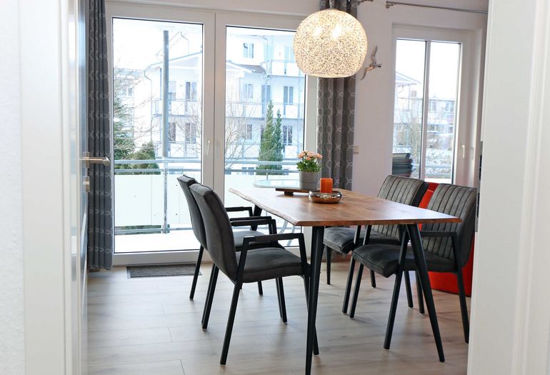 Esstisch für gemeinsames Essen