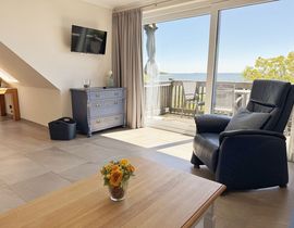 Zollhaus Klein Zicker - Wohnung 04 mit Südbalkon und Meerblick
