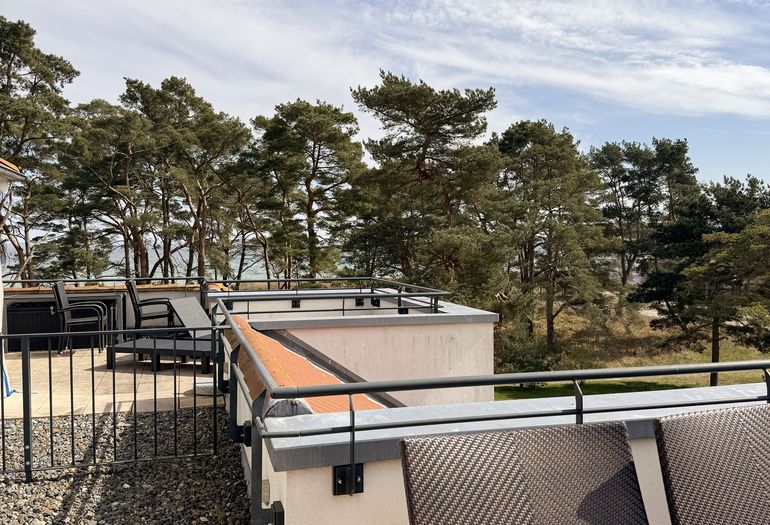 bestuhlte Dachterrasse Wohnung 2.12 mit Meerblick bestuhlte Dachterrasse Wohnung 2.12 mit Meerblick