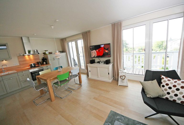 Villa Annika Whg.12 Penthouse Baltica mit Dachterrasse und Südbalkon Villa Annika Whg.12 Penthouse Baltica mit Dachterrasse und Südbalkon