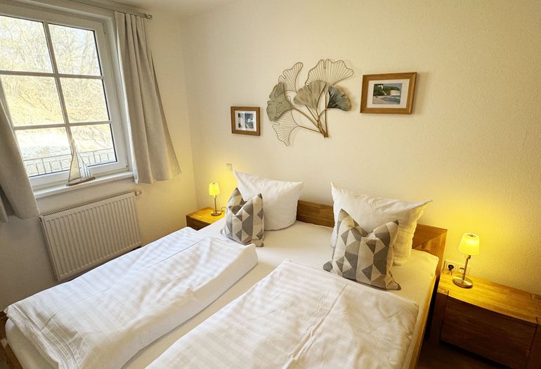 1. Schlafzimmer mit Doppelbett 1. Schlafzimmer mit Doppelbett
