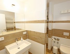 Villa Düne Whg. 14 mit Balkon/Meerblick & Sauna