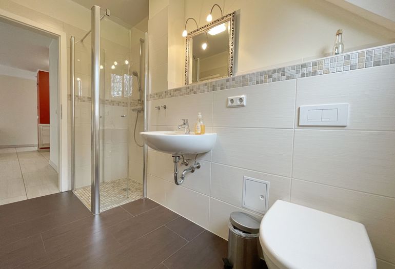 Badezimmer mit WC Badezimmer mit WC