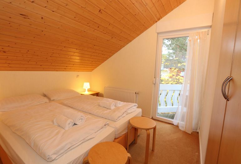 1. Schlafzimmer mit Zugang zum Balkon 1. Schlafzimmer mit Zugang zum Balkon