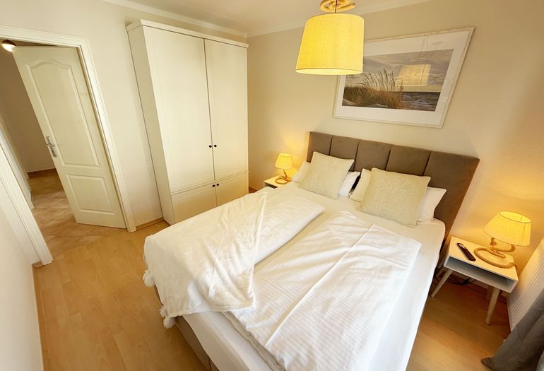 1. Schlafzimmer