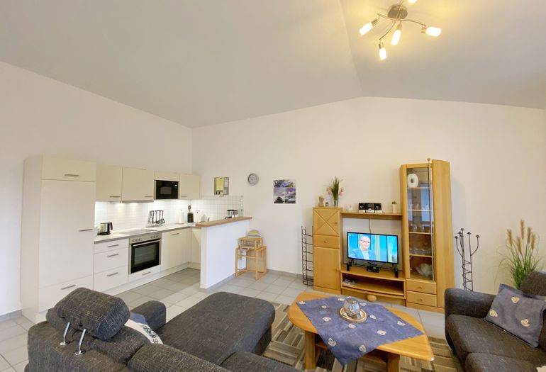 Wohnzimmer mit Couch