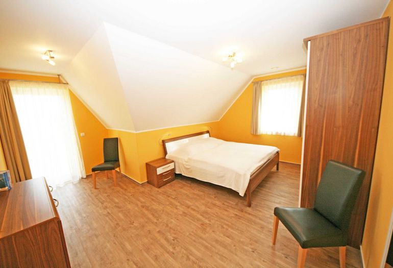 2. Schlafzimmer 2. Schlafzimmer