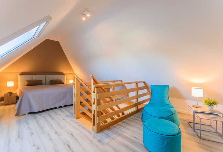 erstes Schlafzimmer mit Doppelbett erstes Schlafzimmer mit Doppelbett