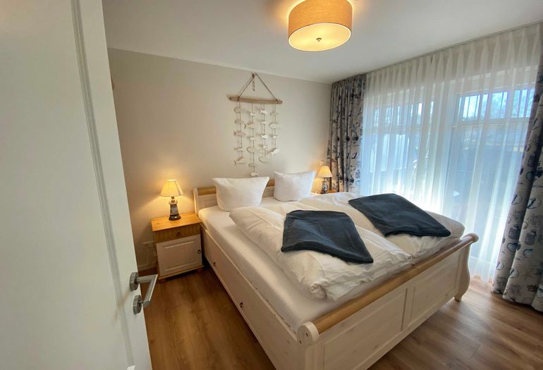 Schlafzimmer mit Doppelbett Schlafzimmer mit Doppelbett