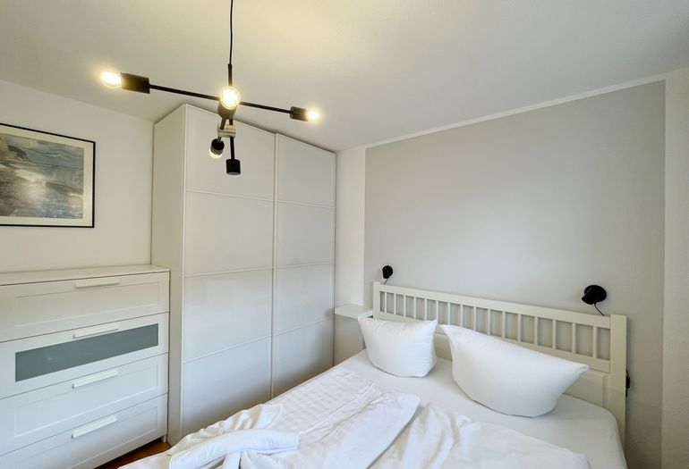 Schlafzimmer mit Kommode Schlafzimmer mit Kommode
