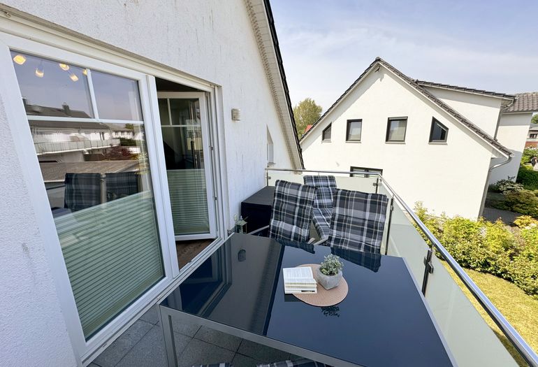 Balkon begehbar vom Wohnbereich Balkon begehbar vom Wohnbereich