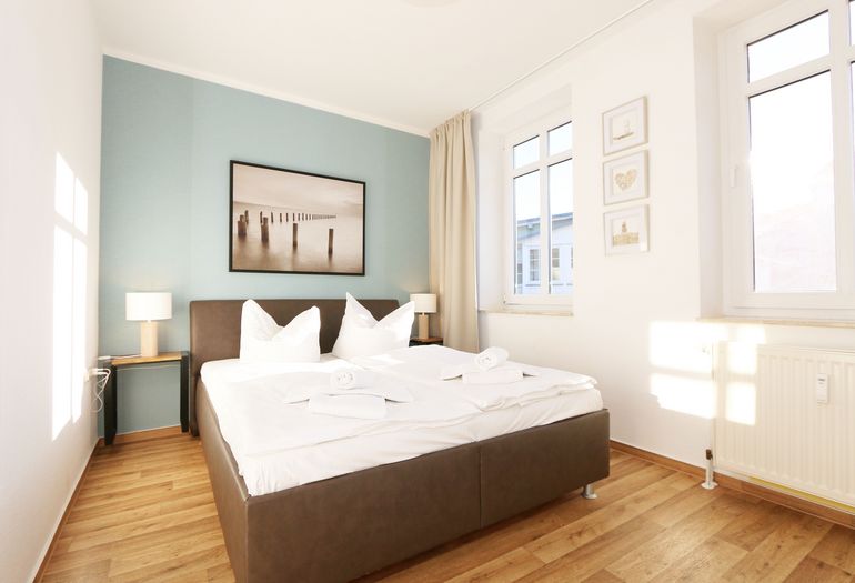 Schlafzimmer mit Doppelbett Schlafzimmer mit Doppelbett