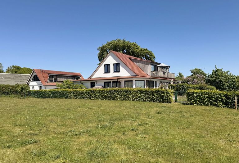 Zollhaus Klein Zicker - Blick vom Garten auf die beiden Häuser Zollhaus Klein Zicker - Blick vom Garten auf die beiden Häuser