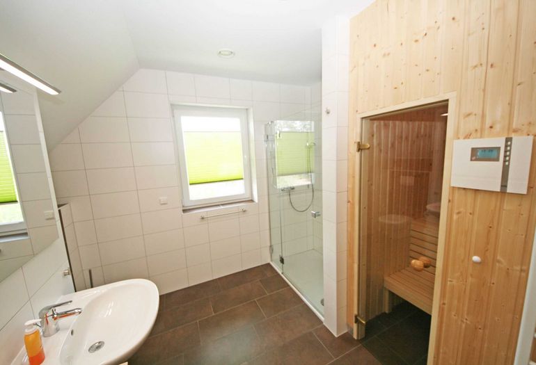 mit ebenerdiger Dusche mit ebenerdiger Dusche