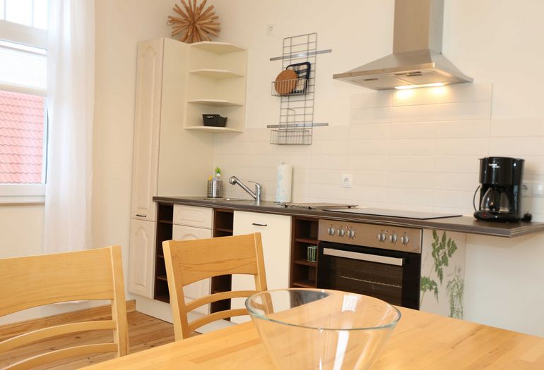 Blick zur Küchenzeile