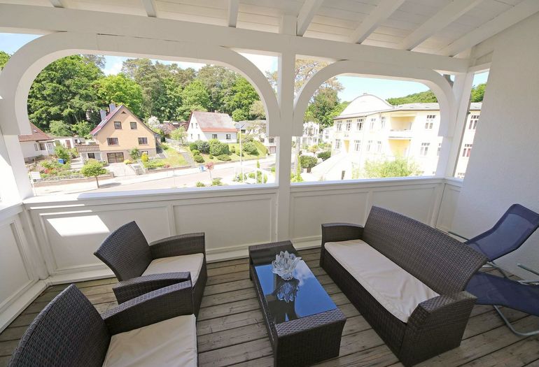 Balkon mit gemütlicher Bestuhlung
