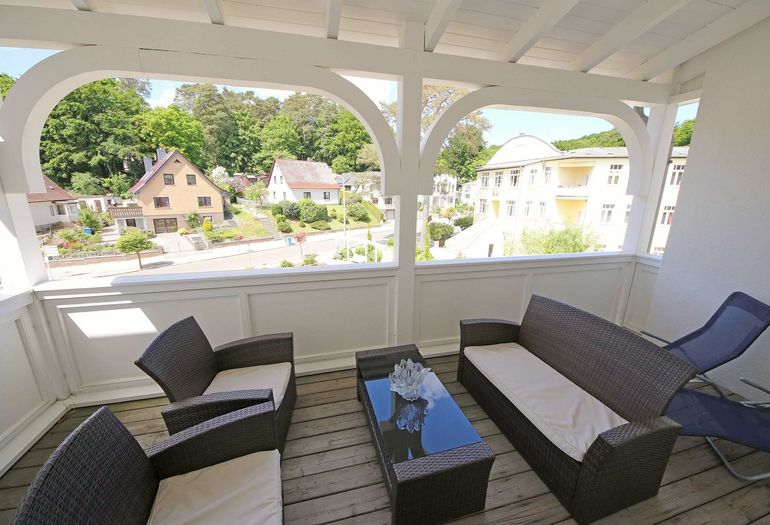 Balkon mit gemütlicher Bestuhlung