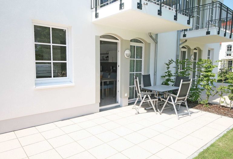 bestuhlte Terrasse in ruhiger Lage