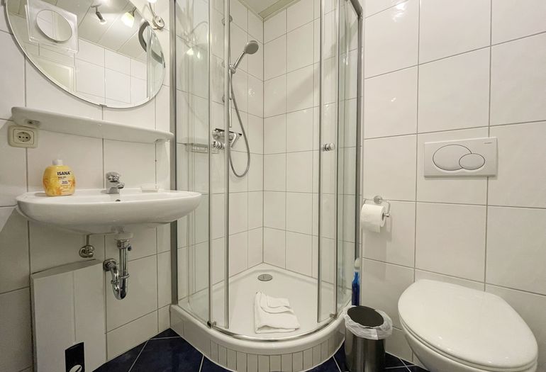 Badezimmer mit WC Badezimmer mit WC
