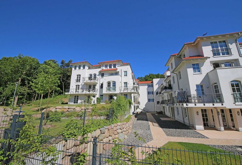 Blick vom Grünen auf das Haus Meeresblick Blick vom Grünen auf das Haus Meeresblick