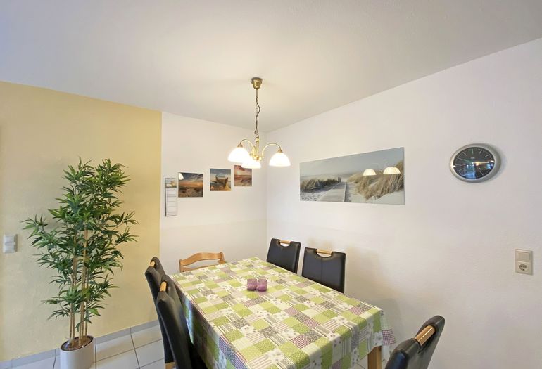 Esstisch für gemeinsames Essen