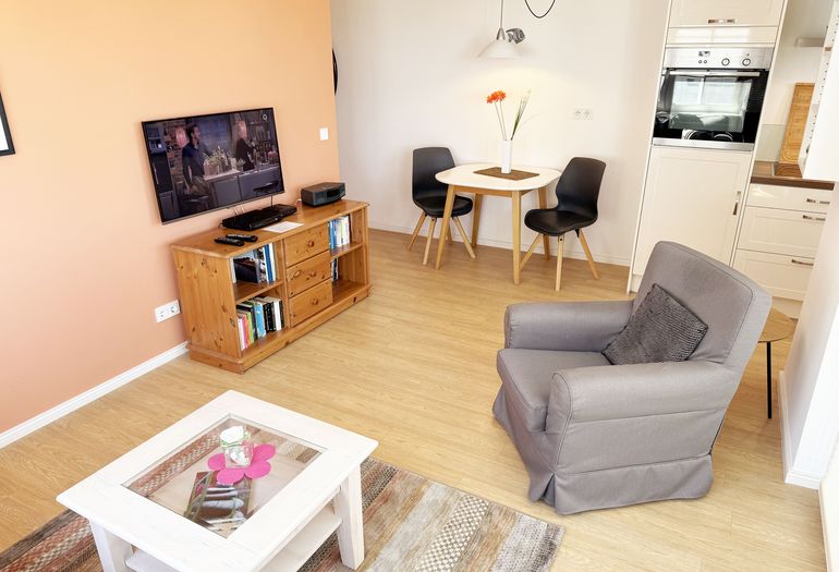 Wohnbereich mit TV Wohnbereich mit TV