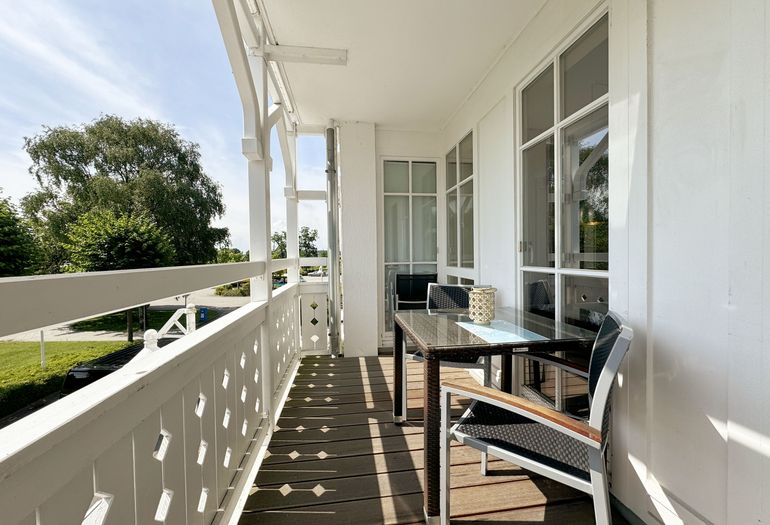 Auf dem Südostbalkon lässt es sich gut verweilen Auf dem Südostbalkon lässt es sich gut verweilen