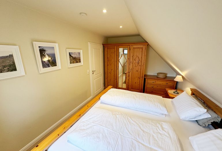 großes Schlafzimmer in 1. Etage