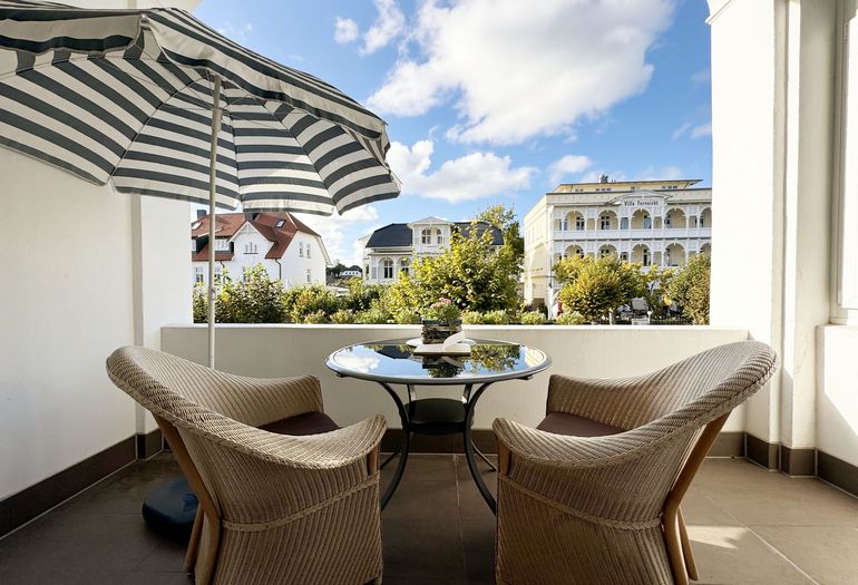 bestuhlter Balkon bestuhlter Balkon