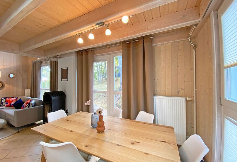 Essbereich mit Blick zum Kamin Essbereich mit Blick zum Kamin