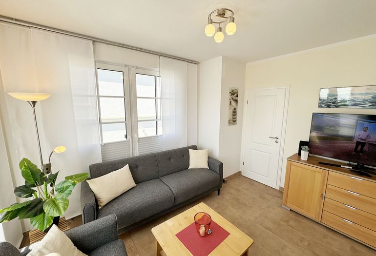 Wohnbereich mit TV Wohnbereich mit TV