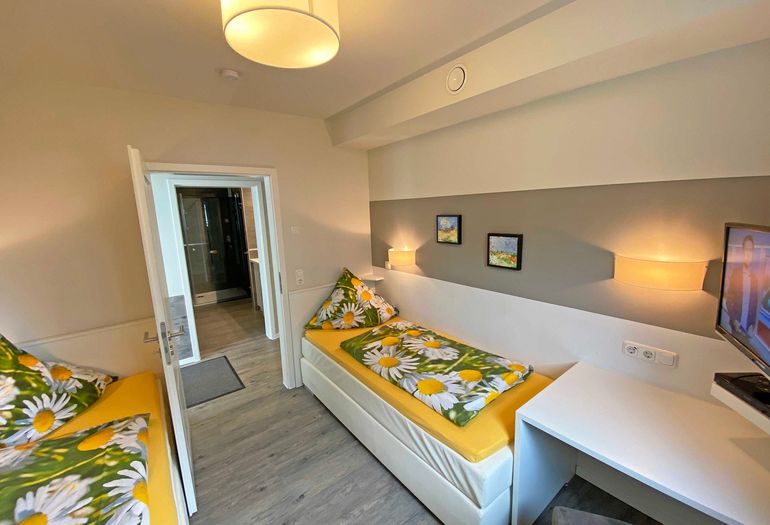 2. Schlafzimmer mit Einzelbetten
