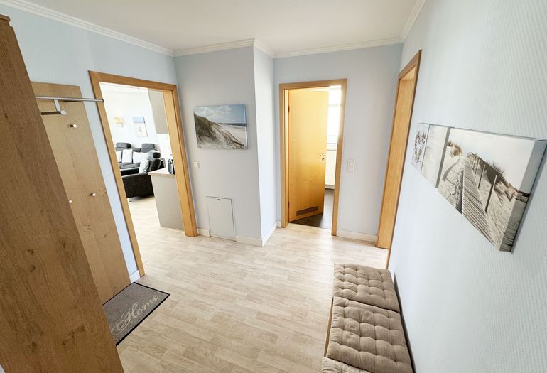 Eingangsbereich mit Garderobe