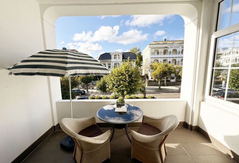 überdachter Balkon überdachter Balkon