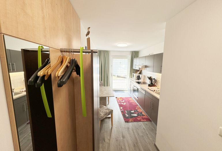 Flurbereich mit Blick zum Eingang Flurbereich mit Blick zum Eingang