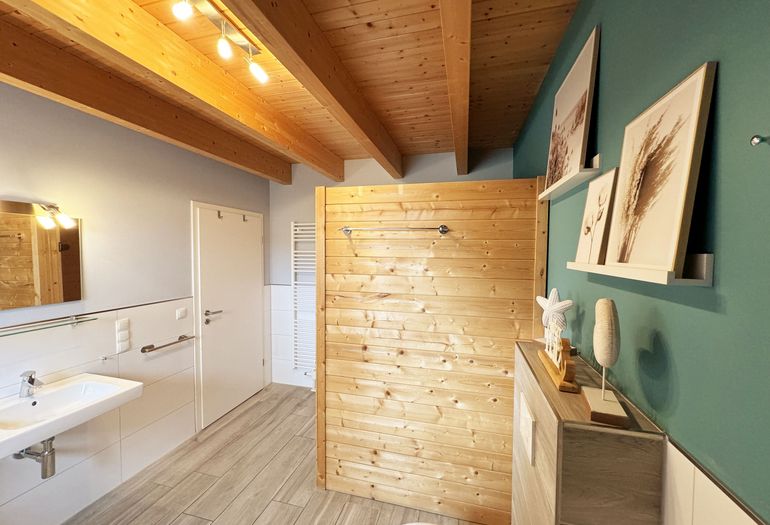 Ferienhaus Ilsebill - großzügiges Bad