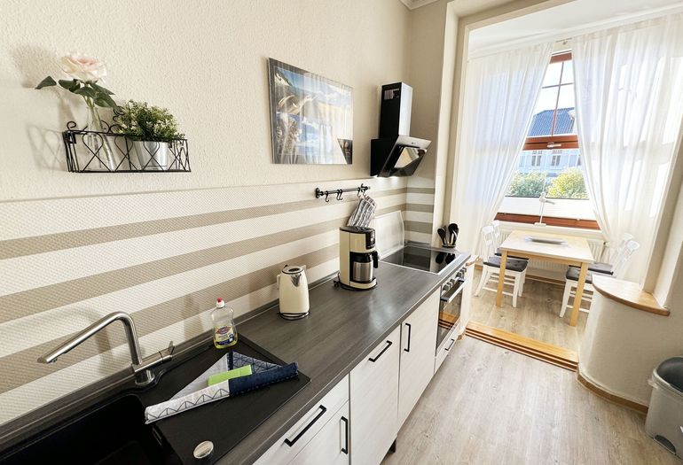 Küchenzeile mit Geschirrrspüler Küchenzeile mit Geschirrrspüler