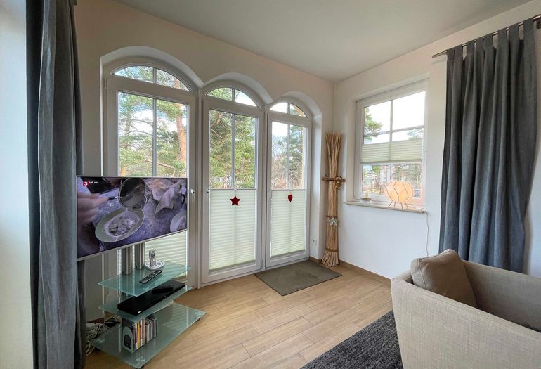 Wohnzimmer mit TV Wohnzimmer mit TV