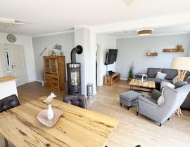 Ferienhaus Uns lütt Hus mit Sauna, Kamin & Terrasse