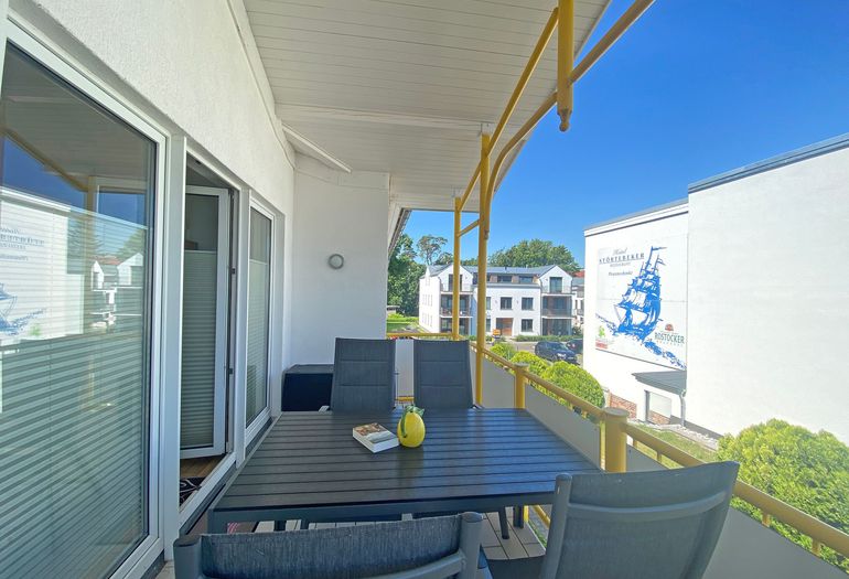 bestuhlter Balkon bestuhlter Balkon