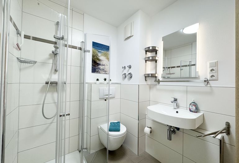 Badezimmer mit Dusche