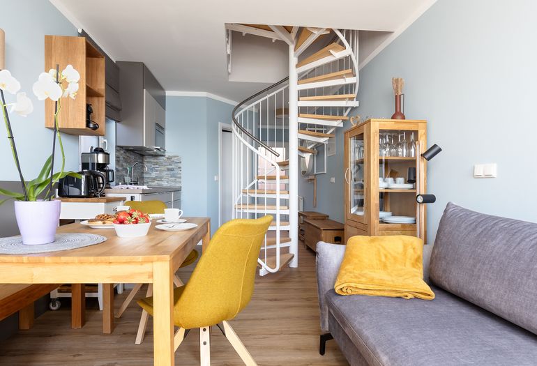 Wohnbereich mit Couchbereich Wohnbereich mit Couchbereich