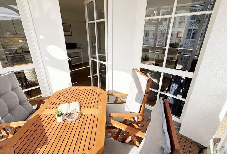 bestuhlter Balkon bestuhlter Balkon