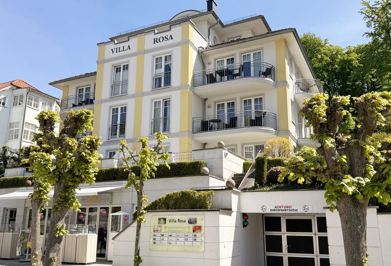 Villa Rosa in der Wilhelmstraße - die Flaniermeile Villa Rosa in der Wilhelmstraße - die Flaniermeile