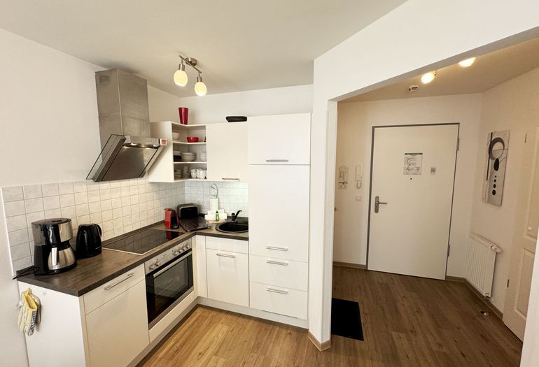 Wohnung Ostseesilber - moderne Küchenzeile