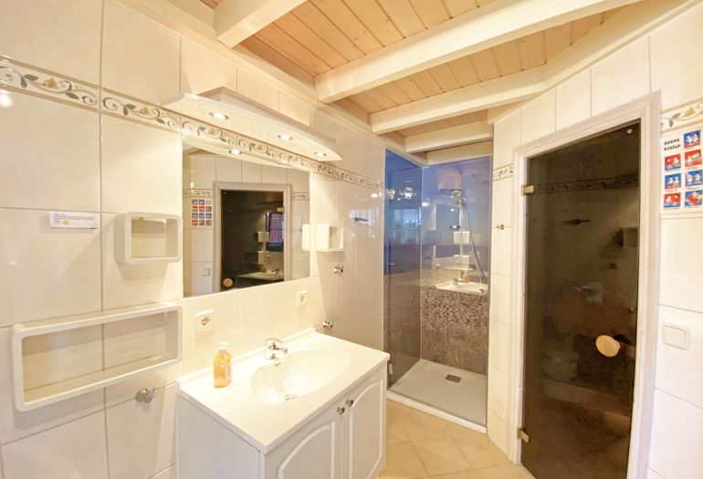 Ferienhaus Sandkörnchen - Duschbadbereich Ferienhaus Sandkörnchen - Duschbadbereich