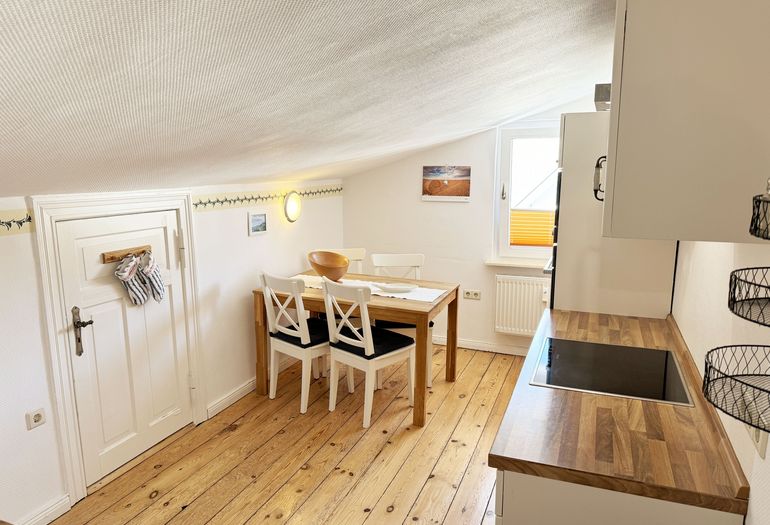 Küche mit Essplatz Küche mit Essplatz